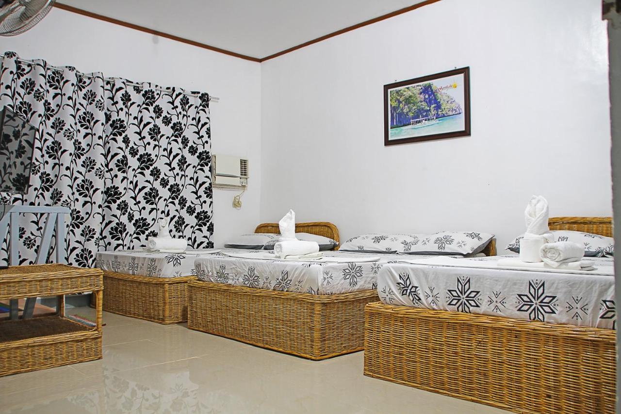 Mario's Travellers Coron